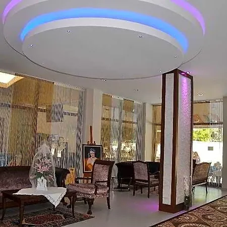 Lejlighedshotel Kleopatra South Star 3*