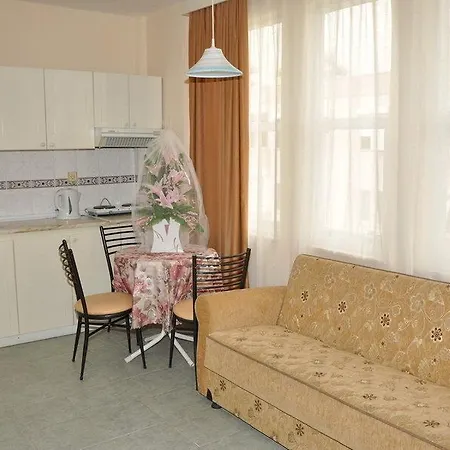 Ξενοδοχείο με διαμερίσματα Kleopatra South Star 3*