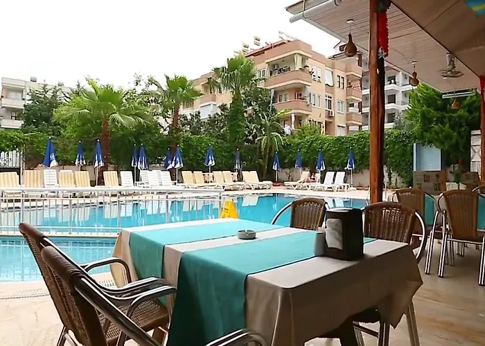 Aparthotel Kleopatra South Star